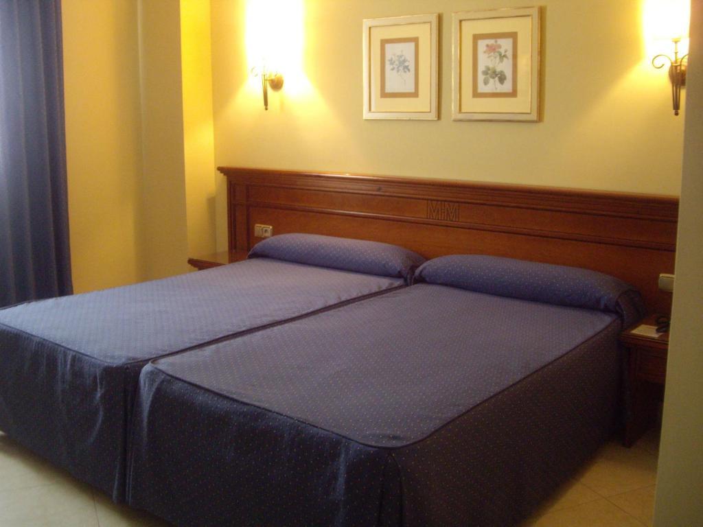 Hotel Manolo Mayo Los Palacios Y Villafranca Pokój zdjęcie
