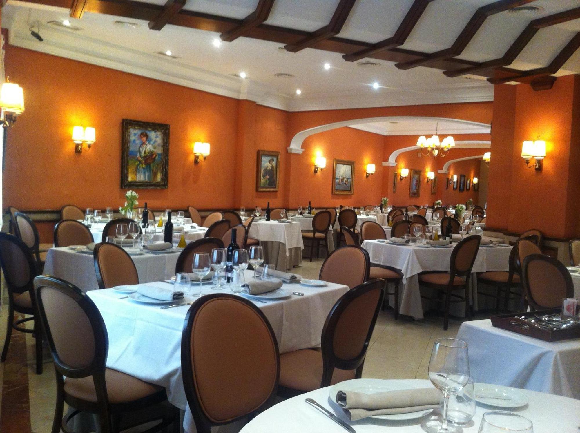 Hotel Manolo Mayo Los Palacios Y Villafranca Zewnętrze zdjęcie