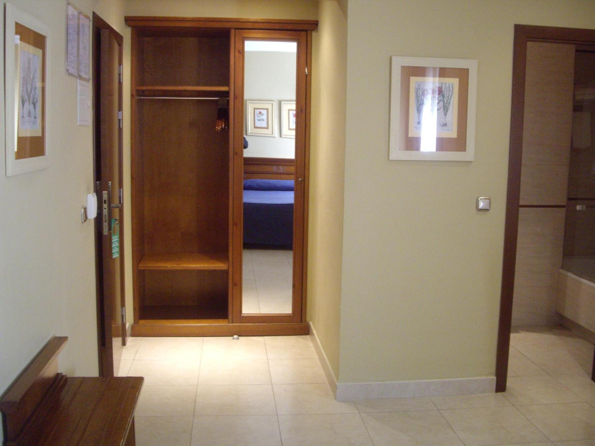 Hotel Manolo Mayo Los Palacios Y Villafranca Zewnętrze zdjęcie