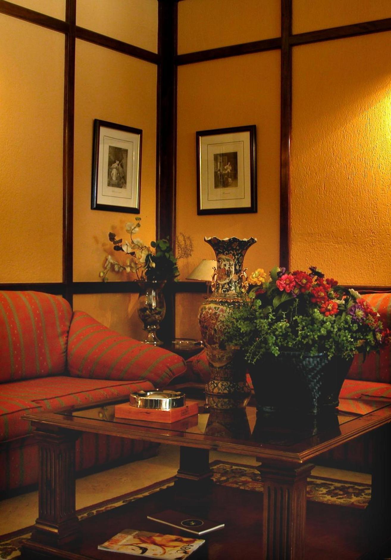 Hotel Manolo Mayo Los Palacios Y Villafranca Zewnętrze zdjęcie